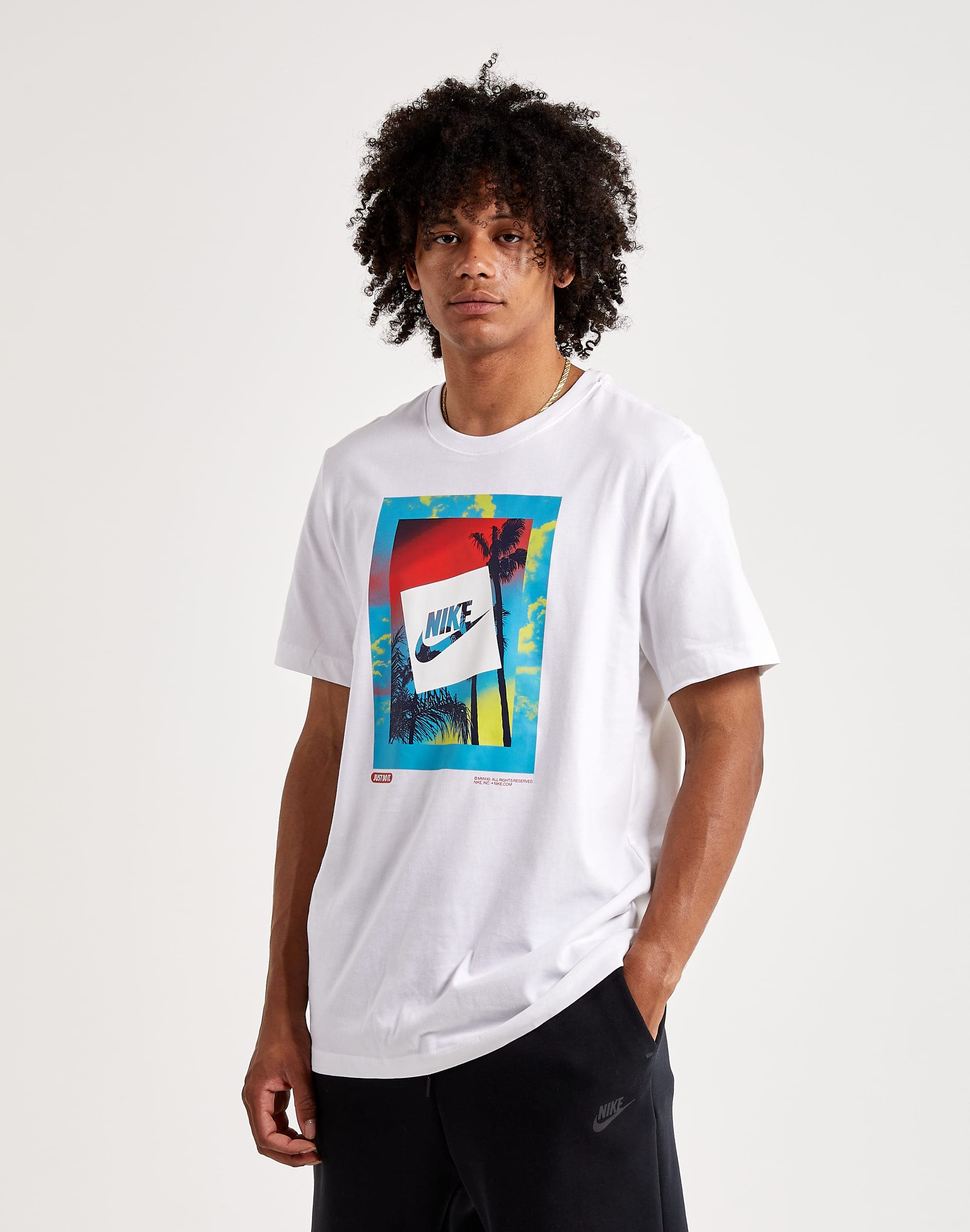 Nike Men's Sportswear Heatwave Photo T-Shirt
