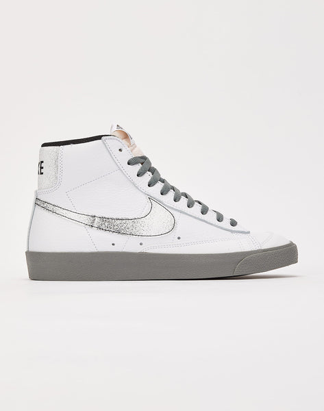 Nike-DV7194-100-M033_grande.