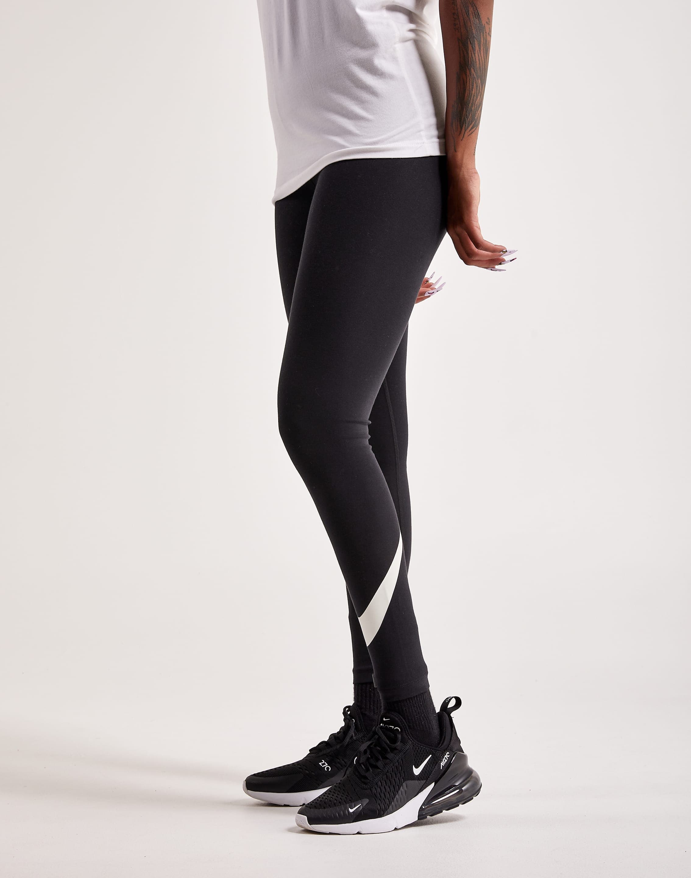 Nike Classics High-Waisted Leggings – DTLR