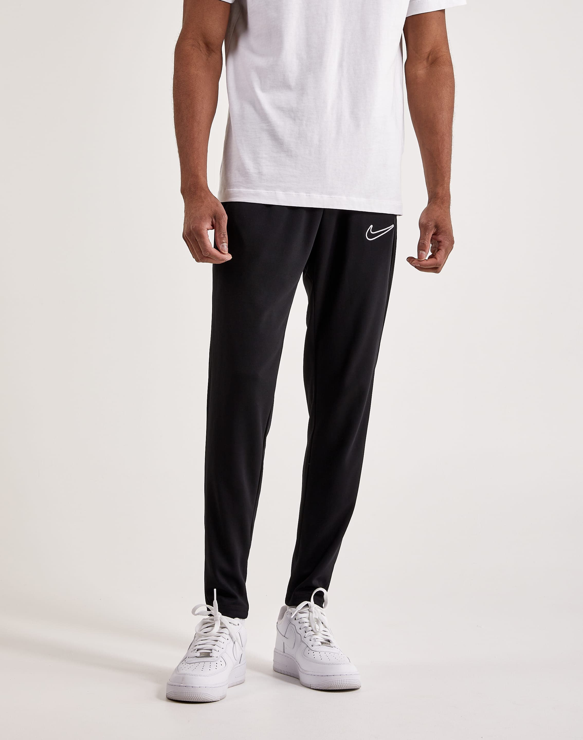 Nike Dri-FIT Academy23 Soccer Pants –