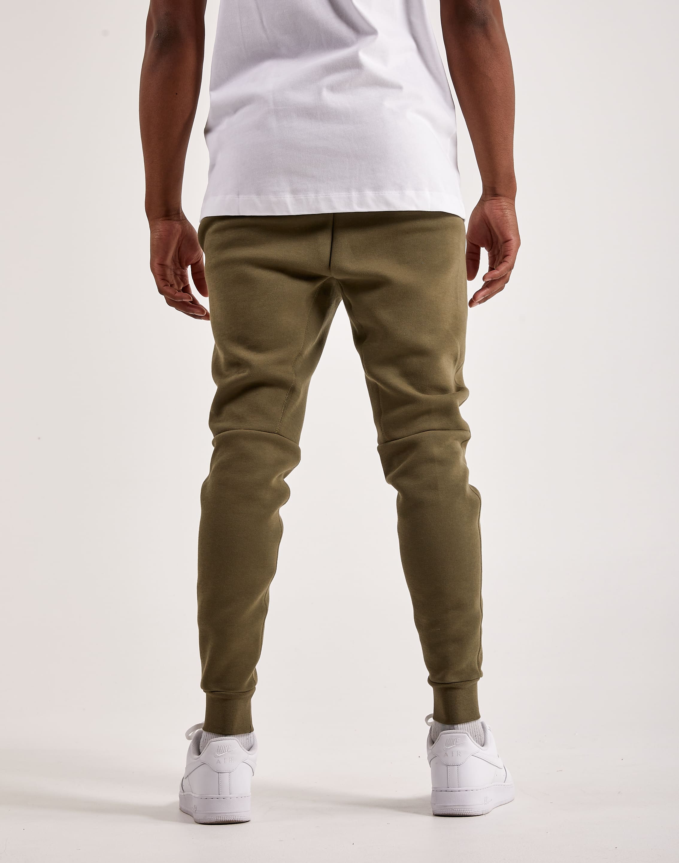 Nike Tech Fleece Slim-Fit Joggers â DTLR
