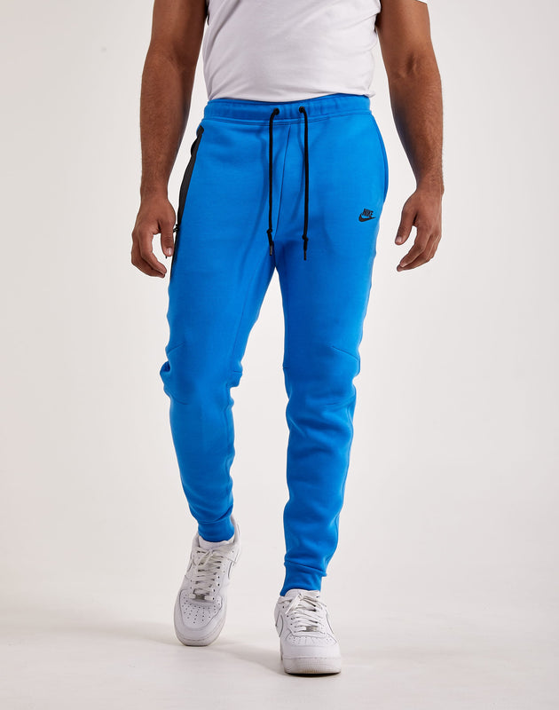 Nike Tech Fleece SlimFit Joggers DTLR