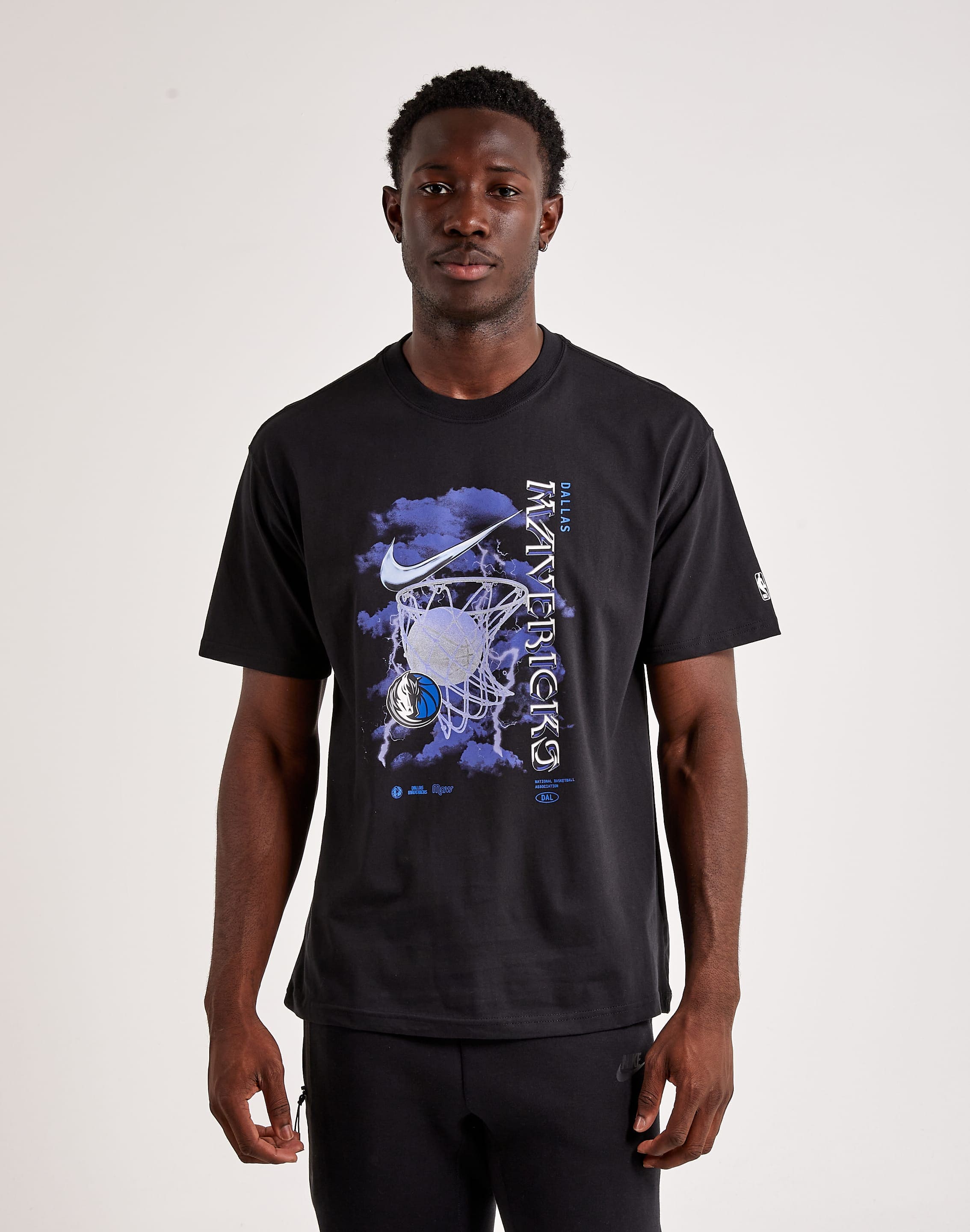 Nike Dallas Mavericks Men's Nike NBA T-Shirt. Nike.com