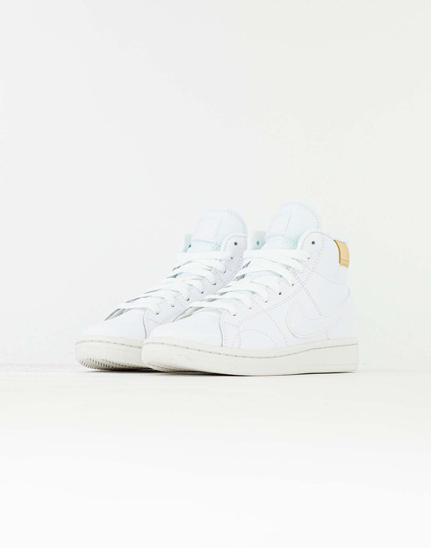 court royale 2 mid on feet