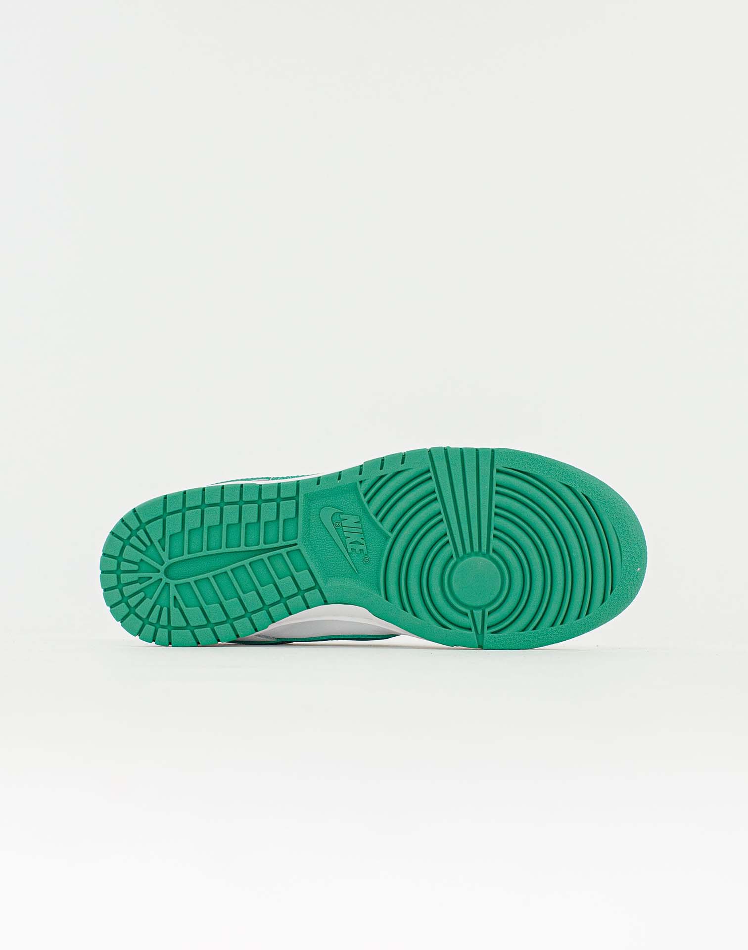 Nike WMNS DUNK LOW â DTLR