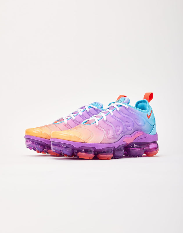 cosmic fuchsia nike vapormax