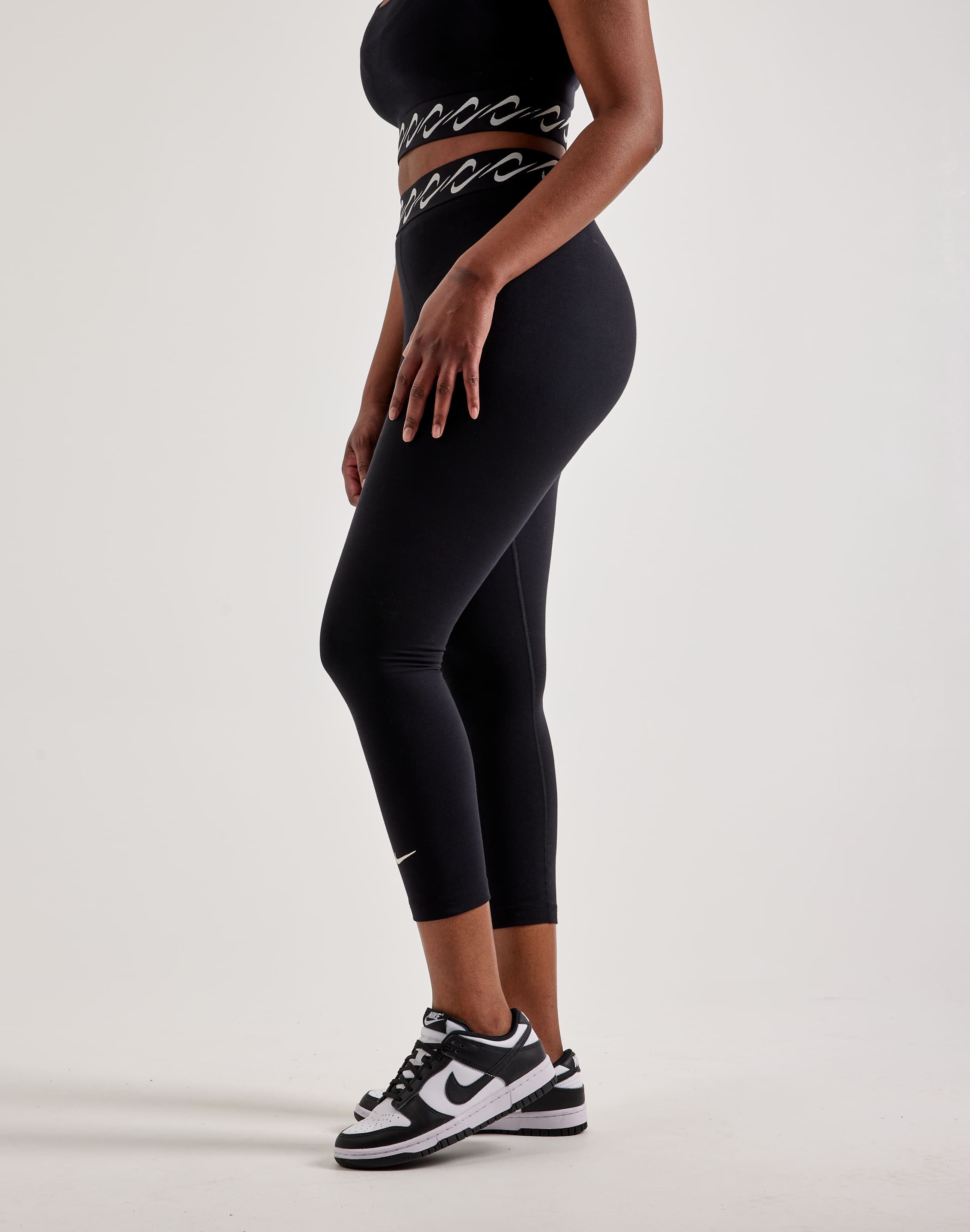 Nike Classic Swoosh High-Waisted 7/8 Leggings – DTLR