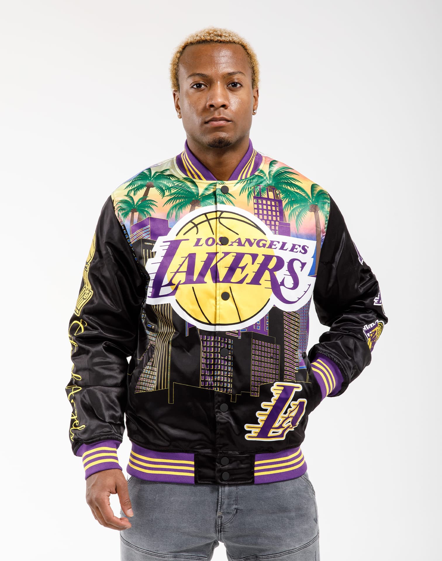 Wear the star with pride in #Lakers #Starter Satin Jacket