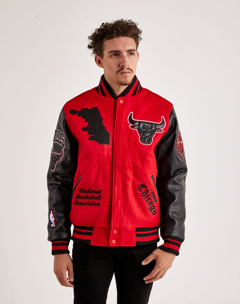 Pro Standard Chicago Bulls Varsity Jacket – DTLR