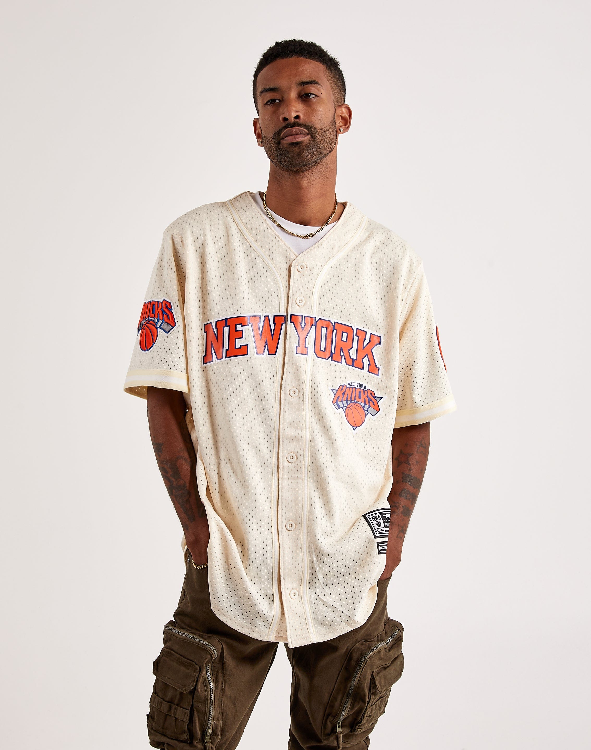 Pro Standard New York Knicks Button-Up Jersey DTLR Pro Standard New York Knicks Button-Up Jersey DTLR