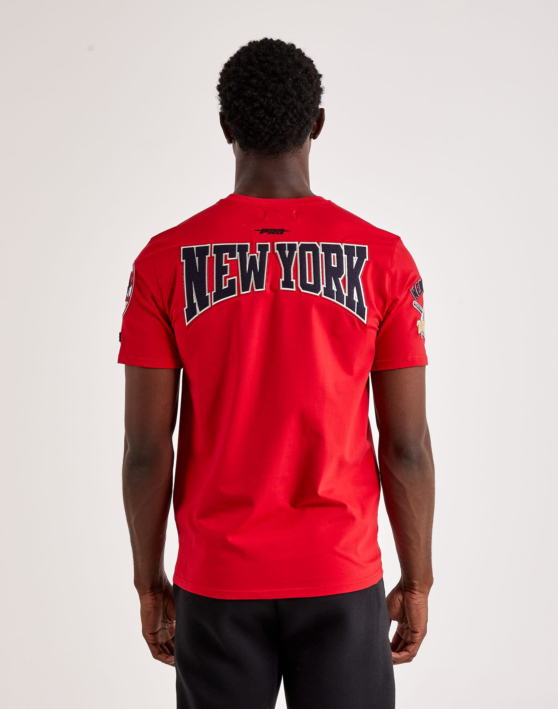 yankees jersey red