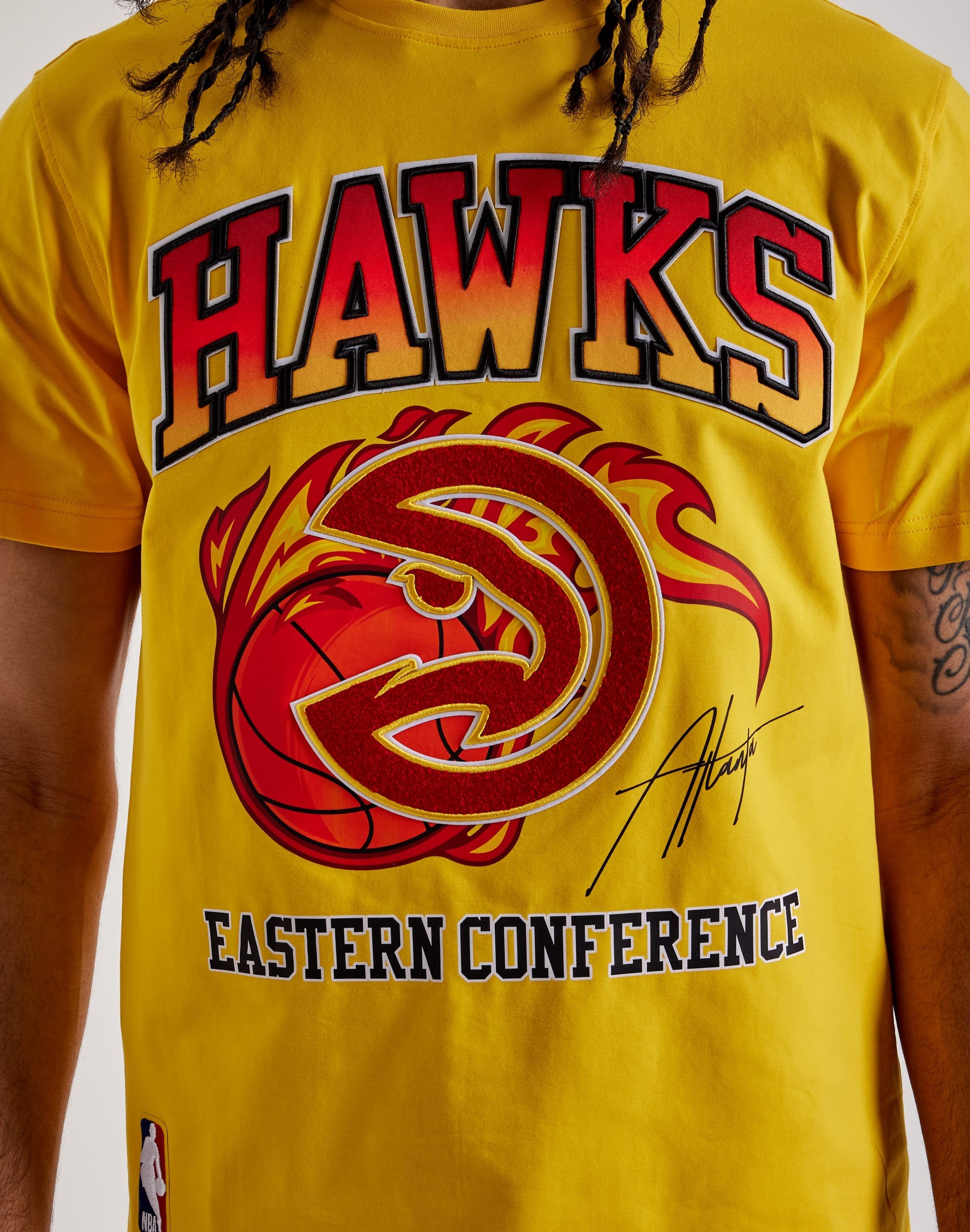 atlanta hawks fan gear Pro Standard Atlanta Hawks Tee – DTLR