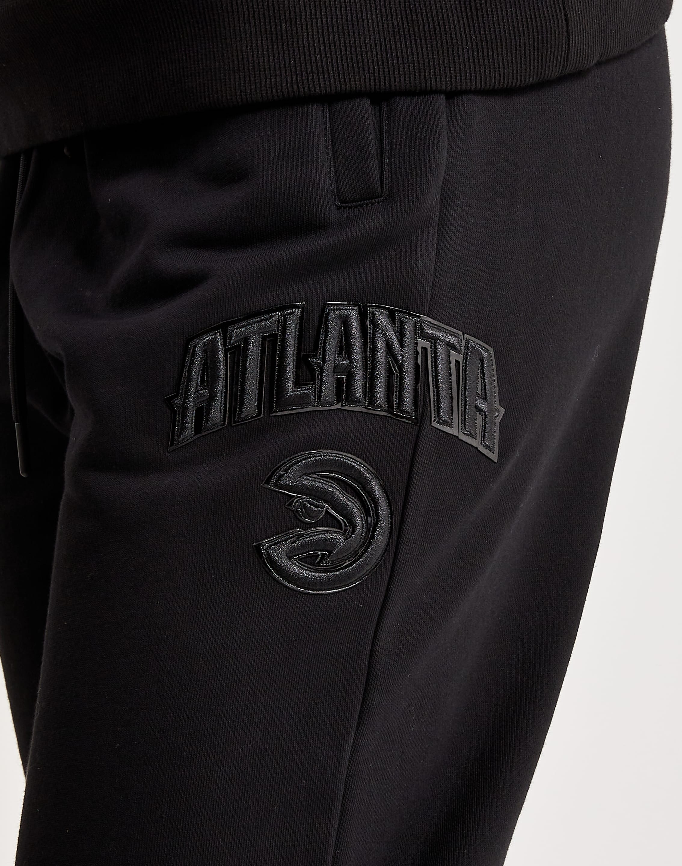Pro Standard Atlanta Hawks Washed Neon Fleece Shorts – DTLR