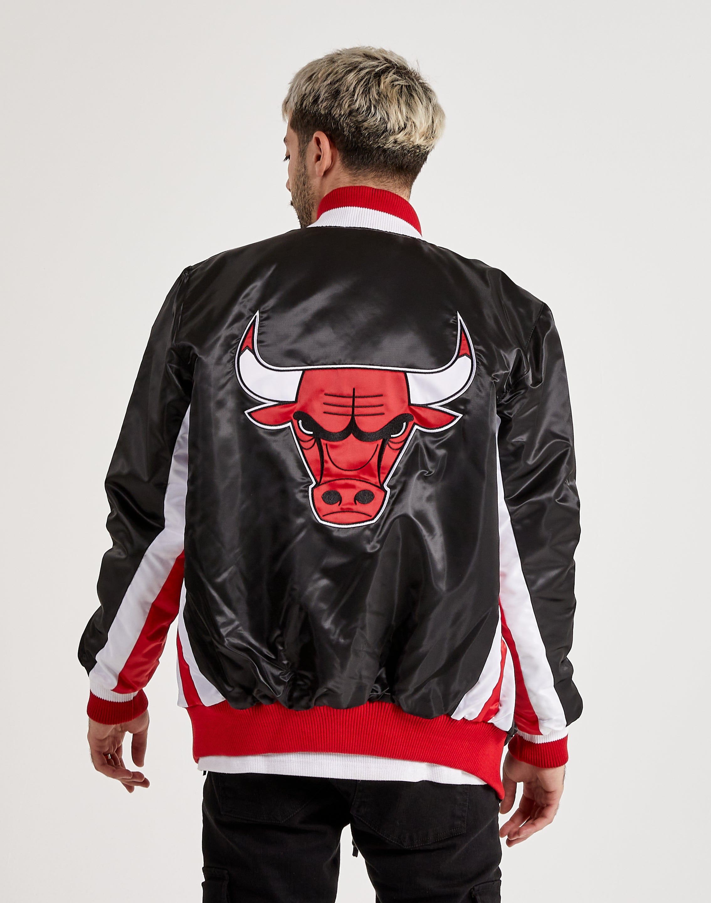 Starter Men's Chicago Bulls NBA Varsity Satin Red Jacket