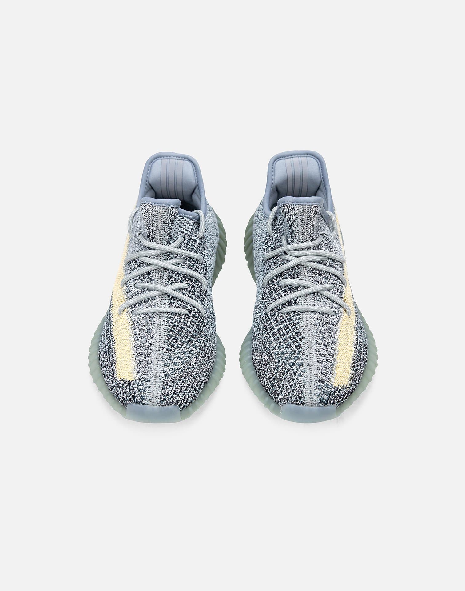Adidas YEEZY BOOST 350 V2 'ASH BLUE' DTLR Adidas YEEZY BOOST 350 V2 'ASH BLUE' DTLR