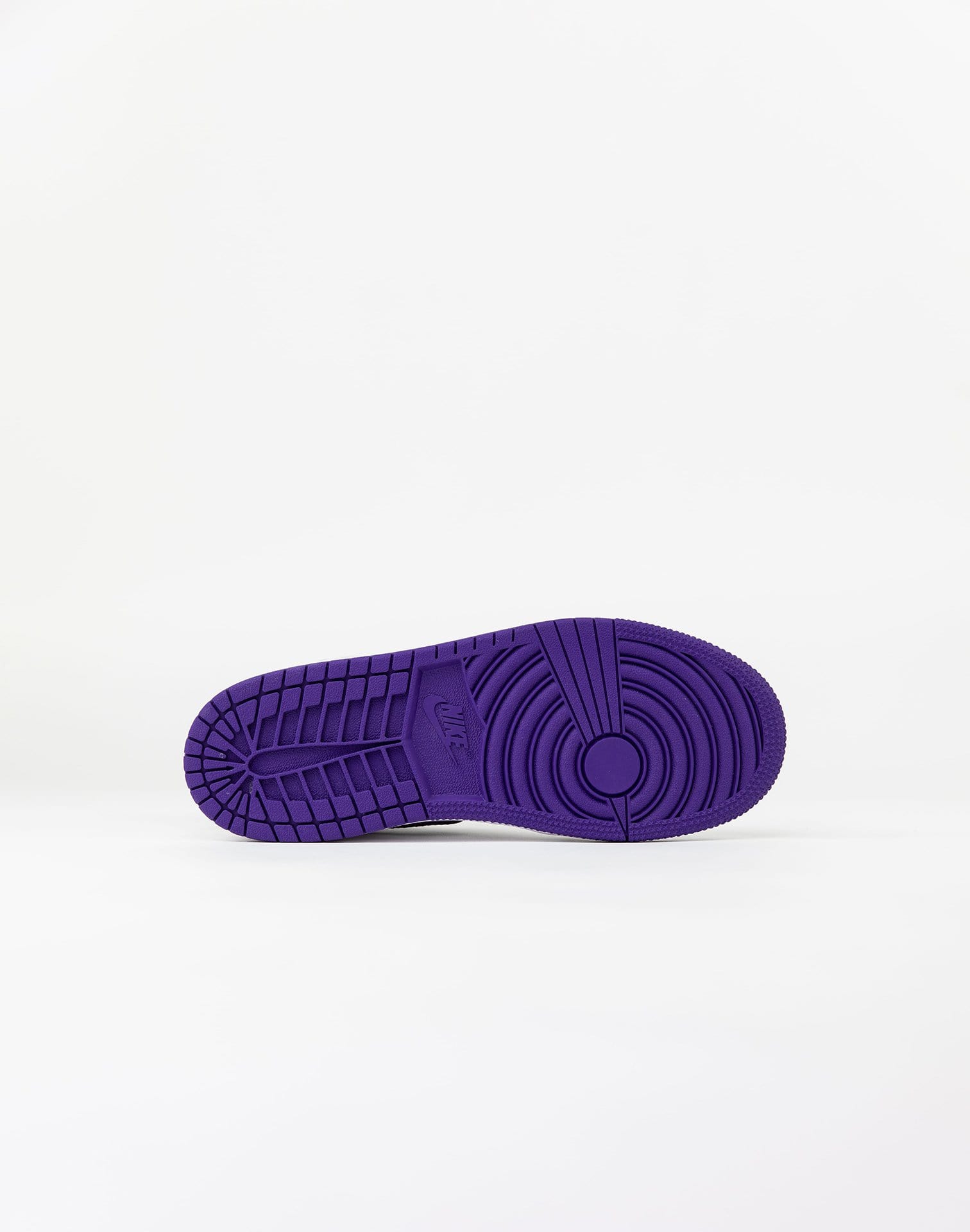 Photo of Jordan Air Jordan Retro 1 High Og 'Court Purple' Pre-School