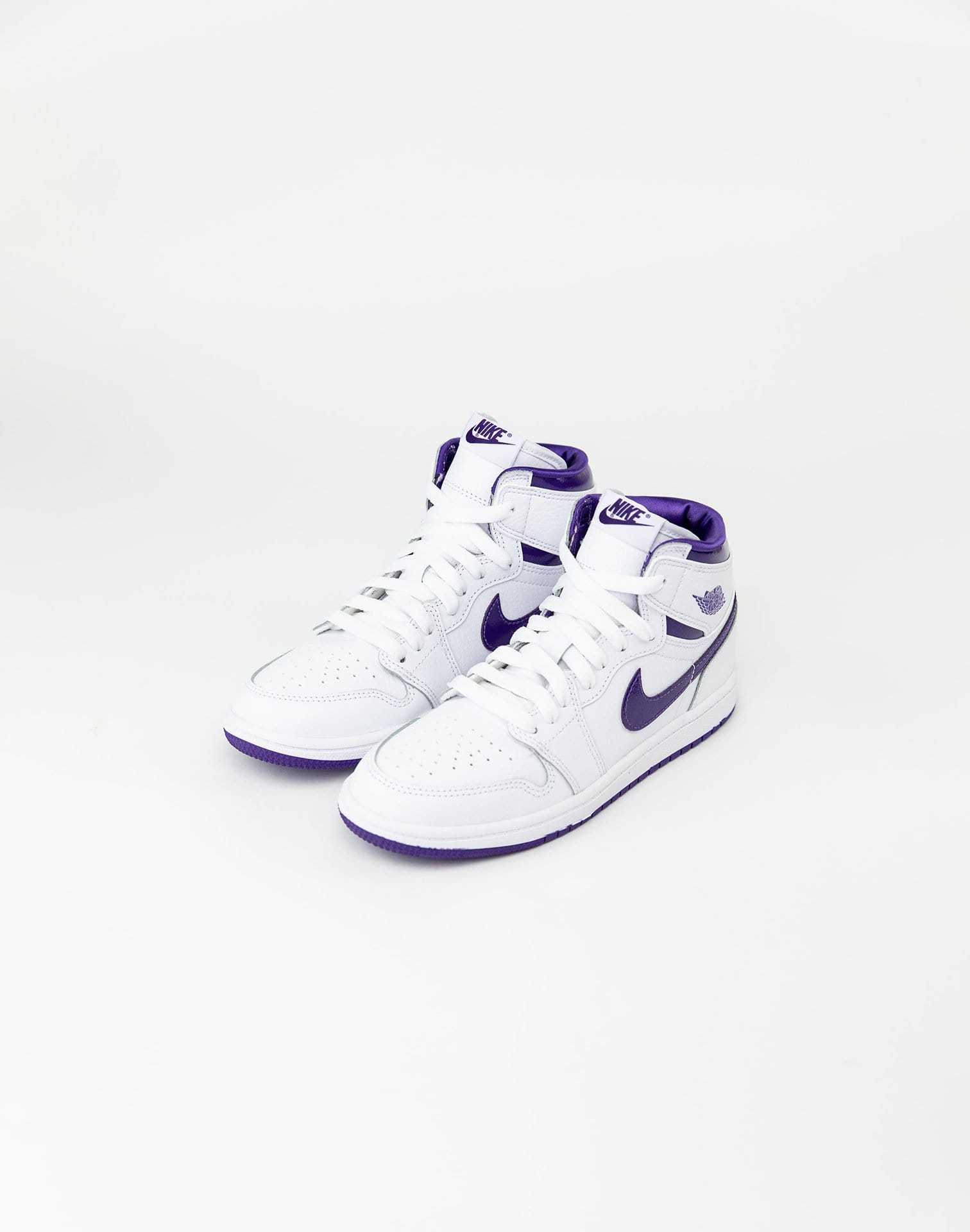 Photo of Jordan Air Jordan Retro 1 High Og 'Court Purple' Pre-School