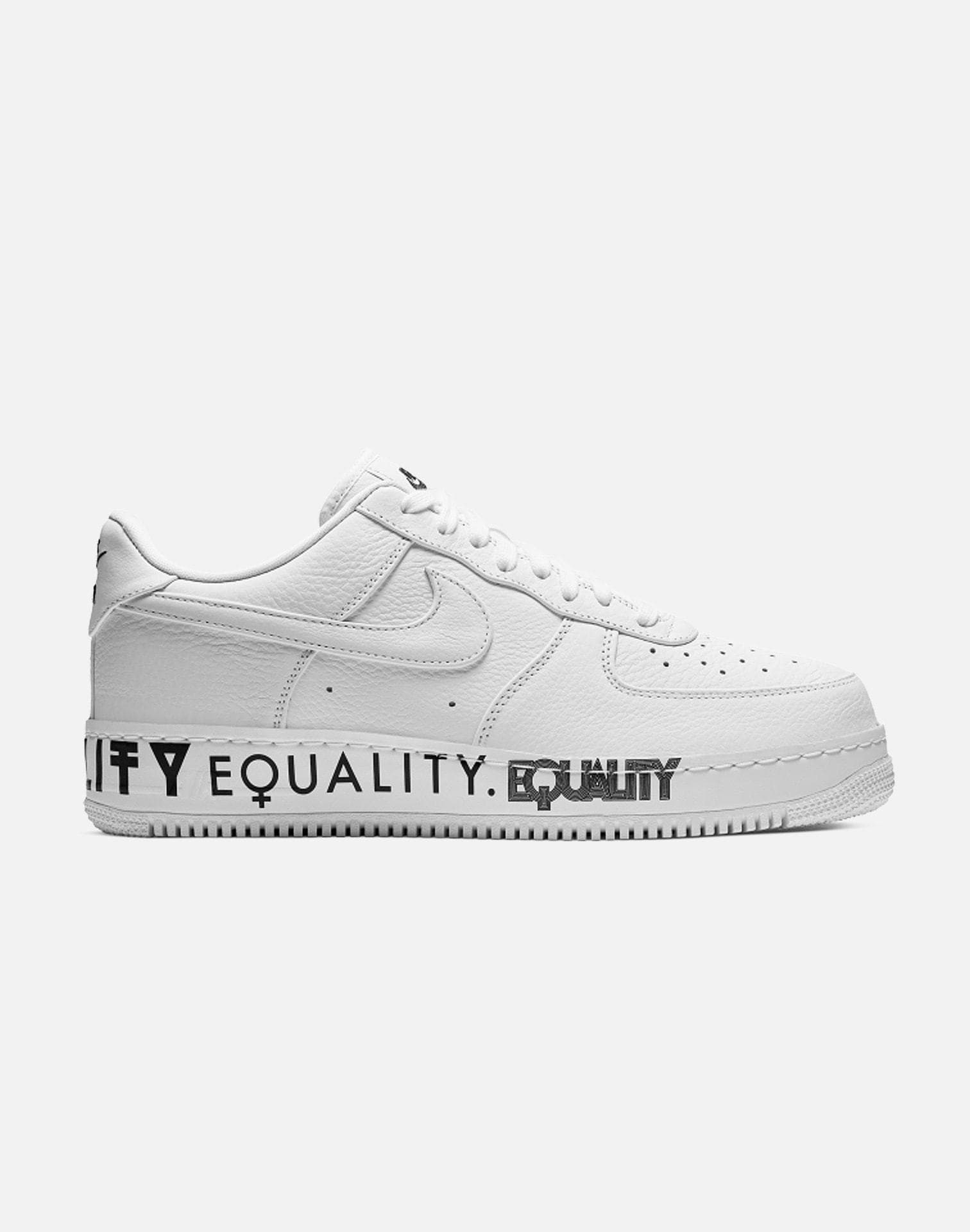 Nike AIR FORCE 1 LOW QS â DTLR