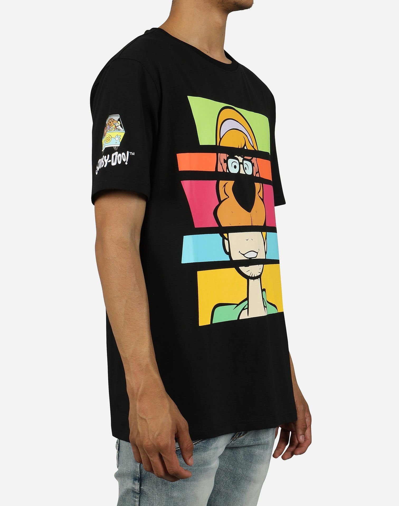 Central Mills Inc. Men's The Whole Gang (Scooby Doo) Tee
