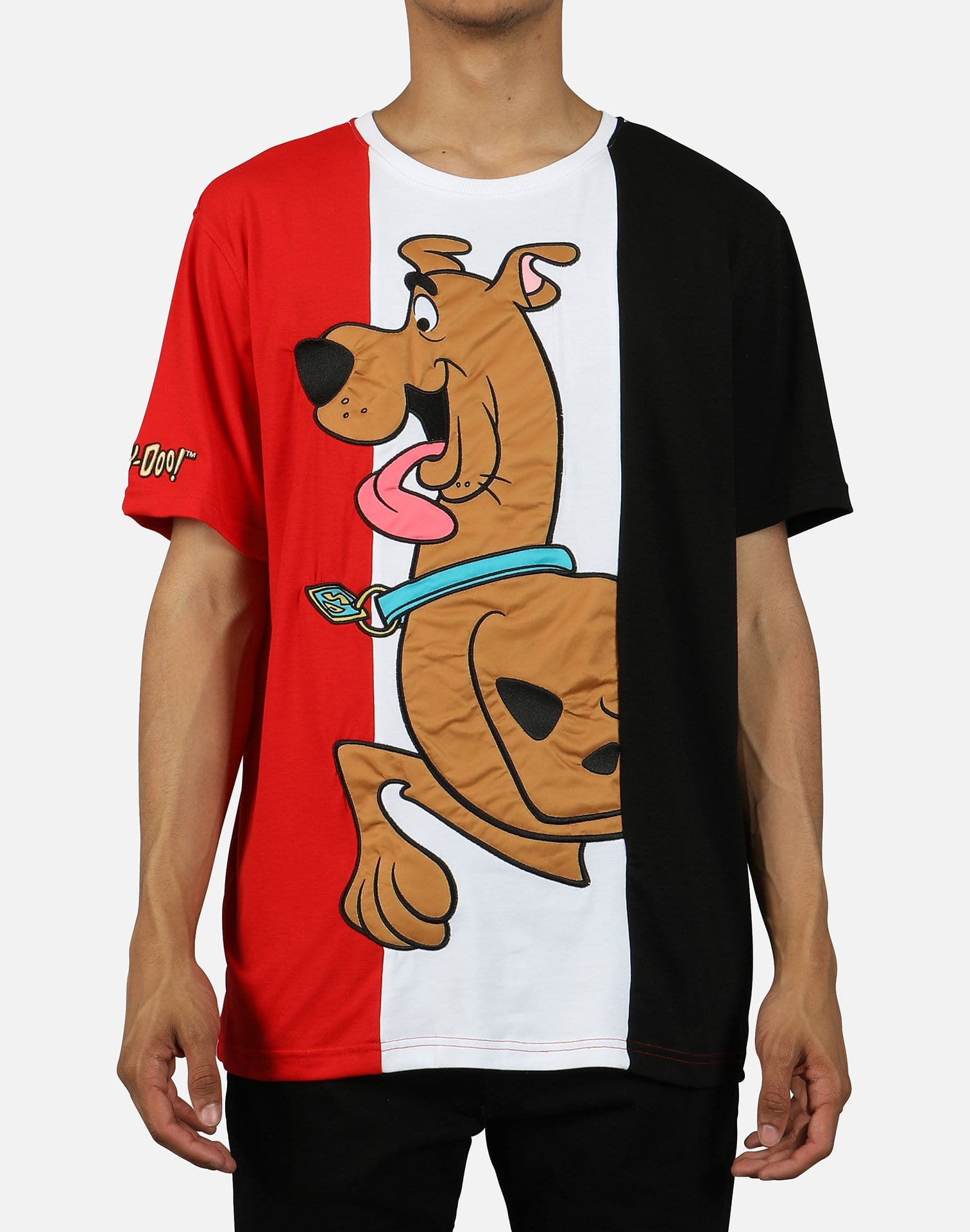 Central Mills Inc. Men's Tongue Wagging (Scooby Doo) Tee