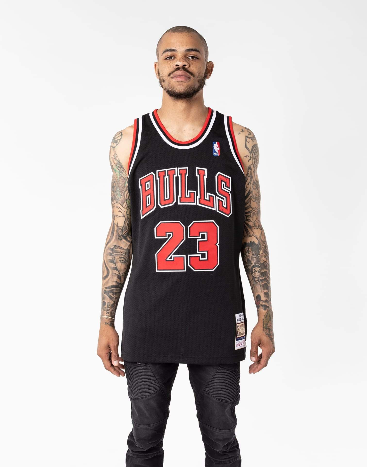 Mitchell & Ness Authentic Jersey Chicago Bulls Michael Jordan 'Black