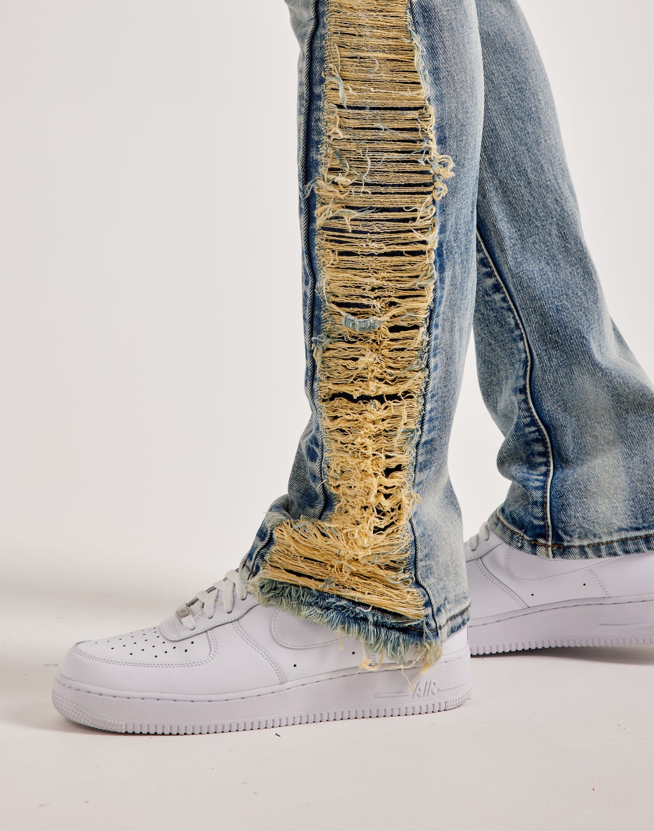 MNML Distressed Flare Denim Jeans – DTLR