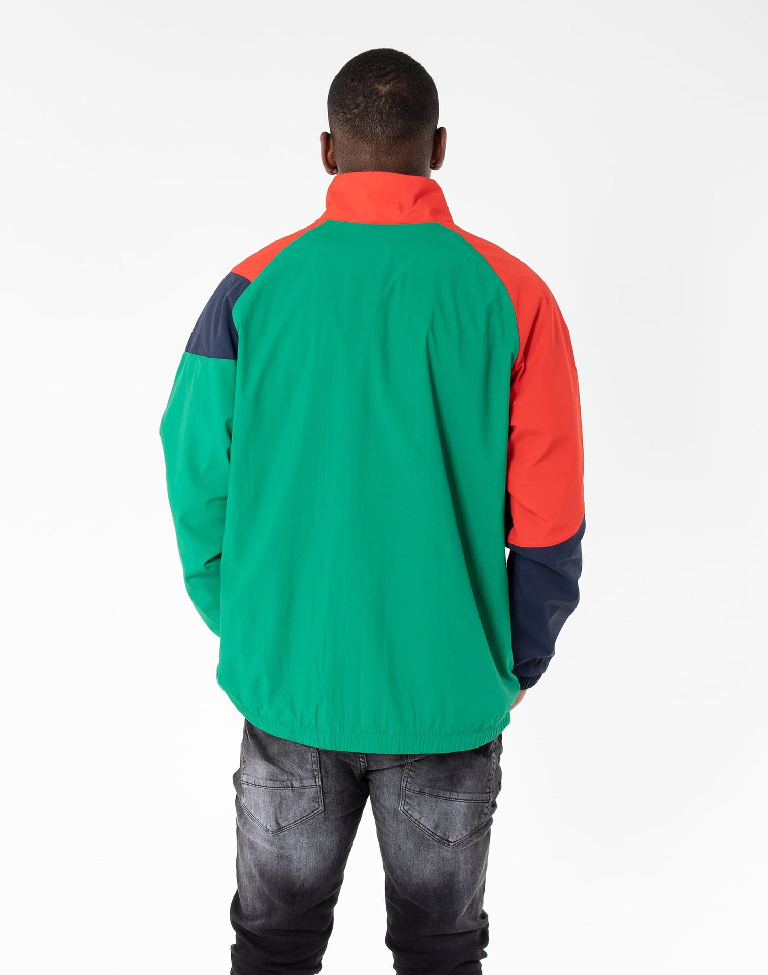 Photo of New Balance NB BASKETBALL WOVEN COURT JACKET