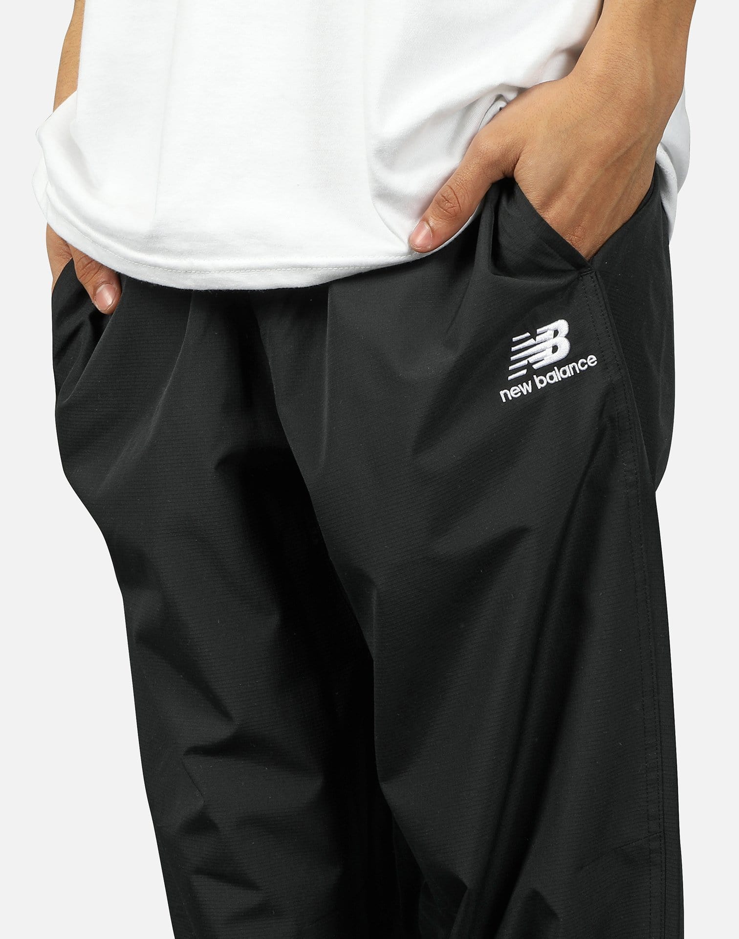 New balance wind pant Clearance