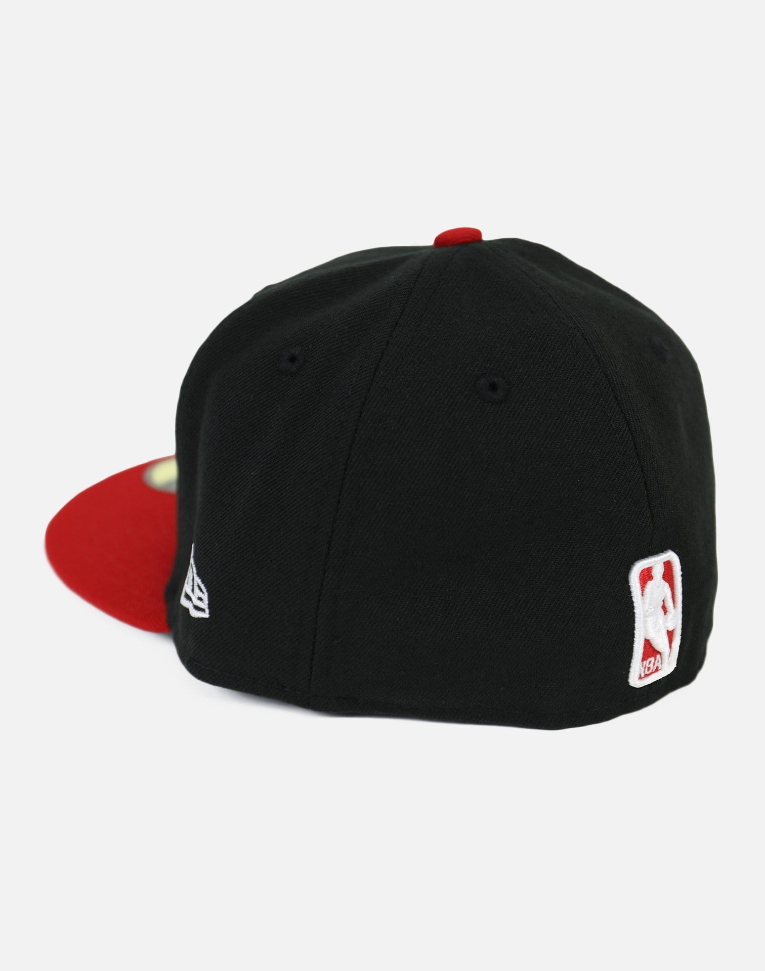 New Era Chicago Bulls Fitted Hat (Black/Red)