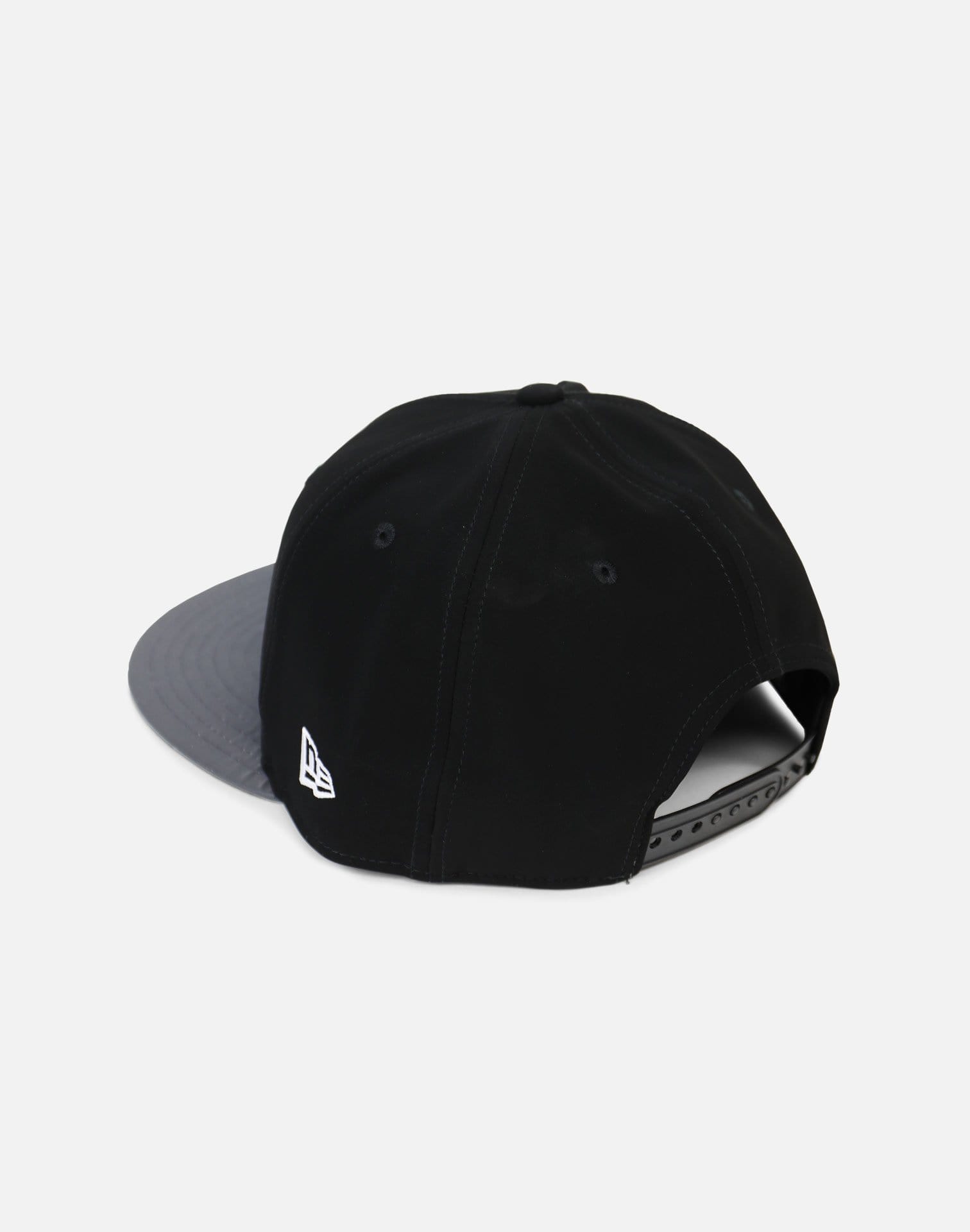 New Era Chicago Bulls Reflective Hook Snapback Hat (Black/Grey)