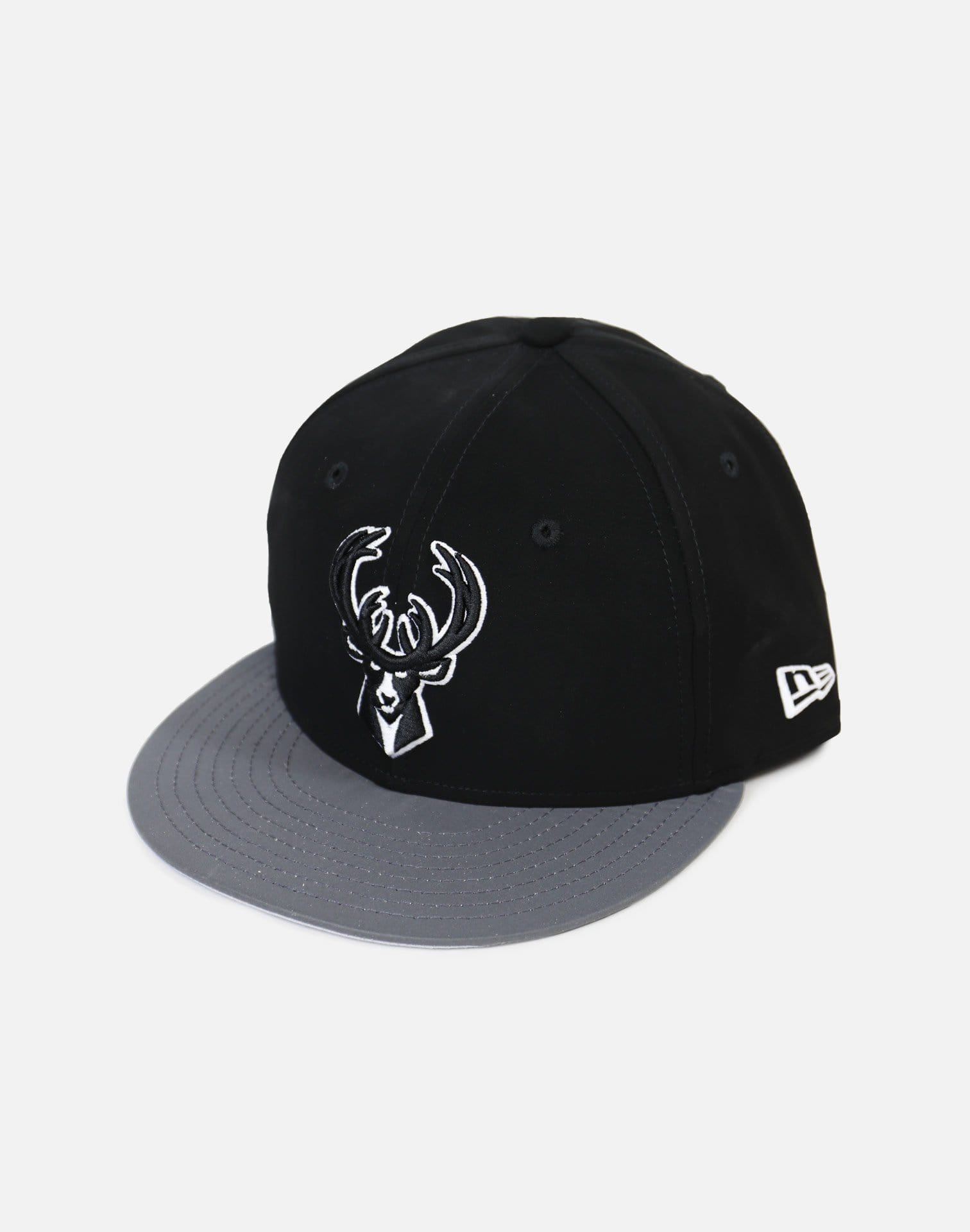 New Era Milwaukee Bucks Reflective Hook Snapback Hat (Black/Grey)