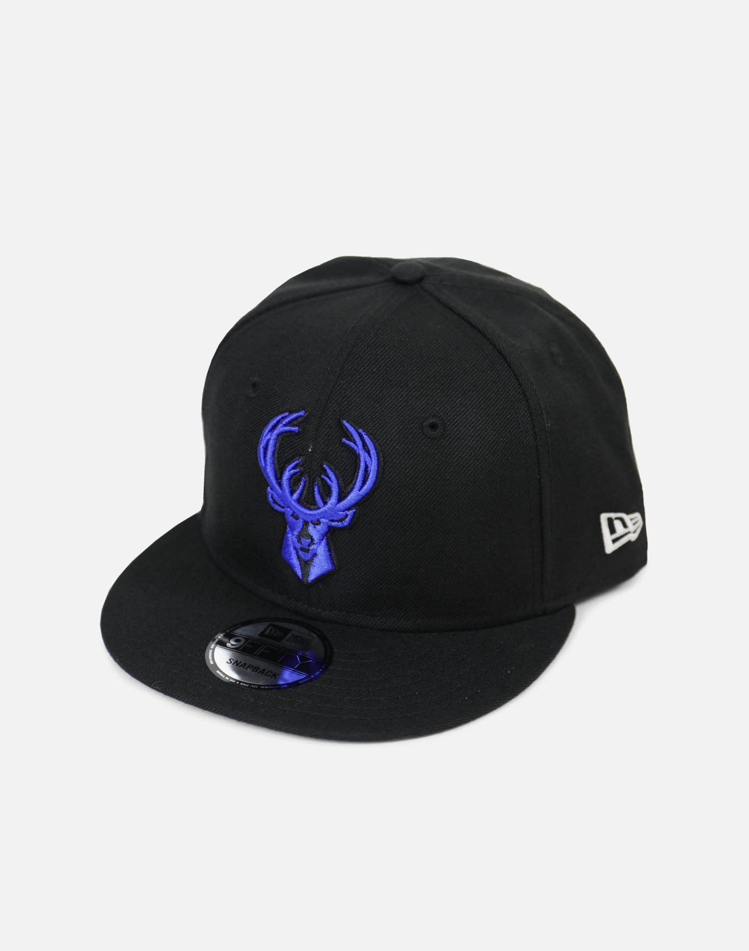 New Era Milwaukee Bucks Royal Hook Snapback Hat (Black/Royal)