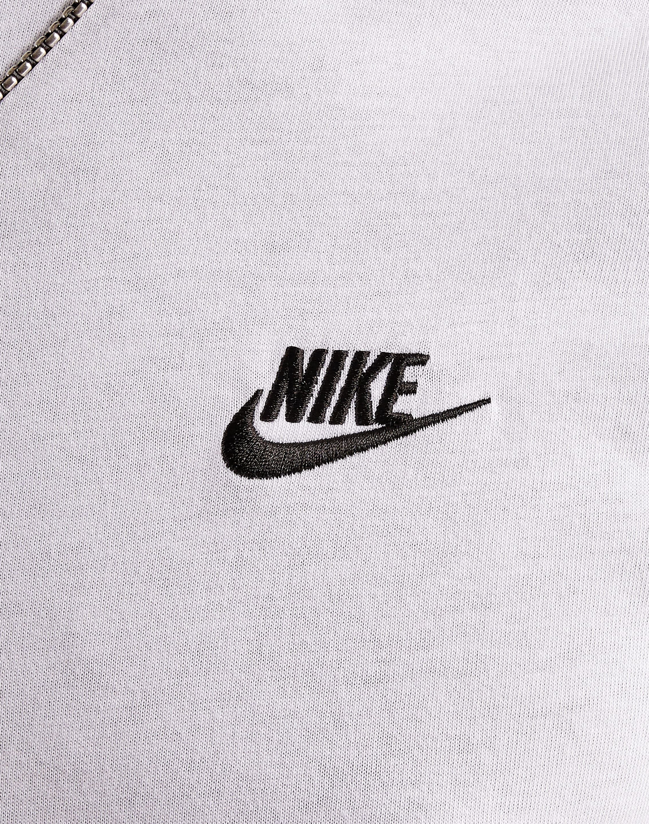 Nike Nsw Club Embroidered Futura Tee – DTLR