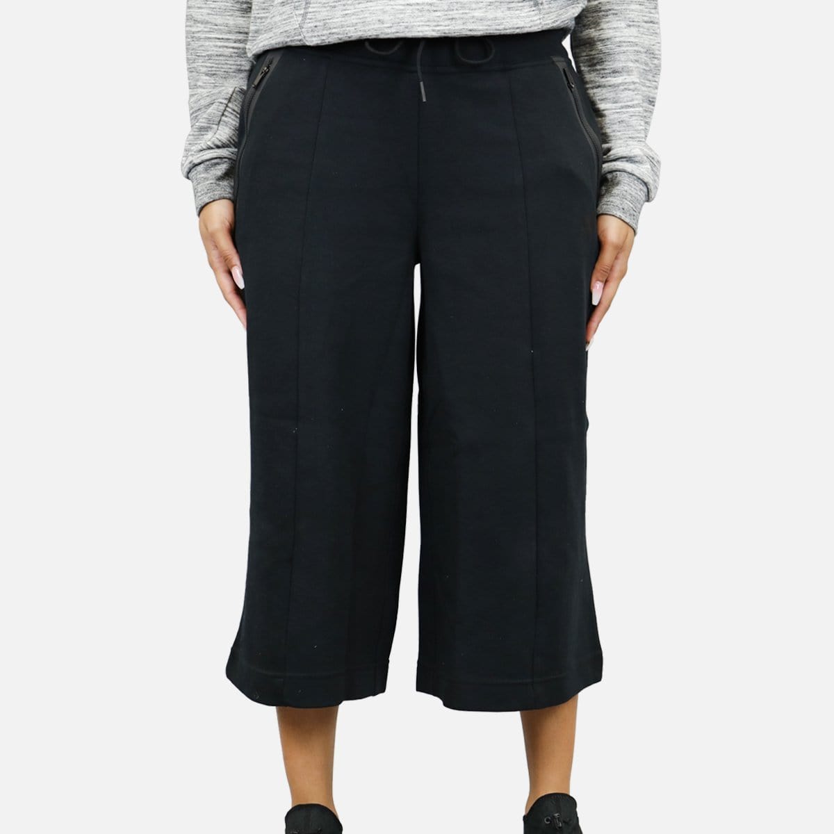 Nike Tech Fleece Capri Pants (Black/Black-Black)