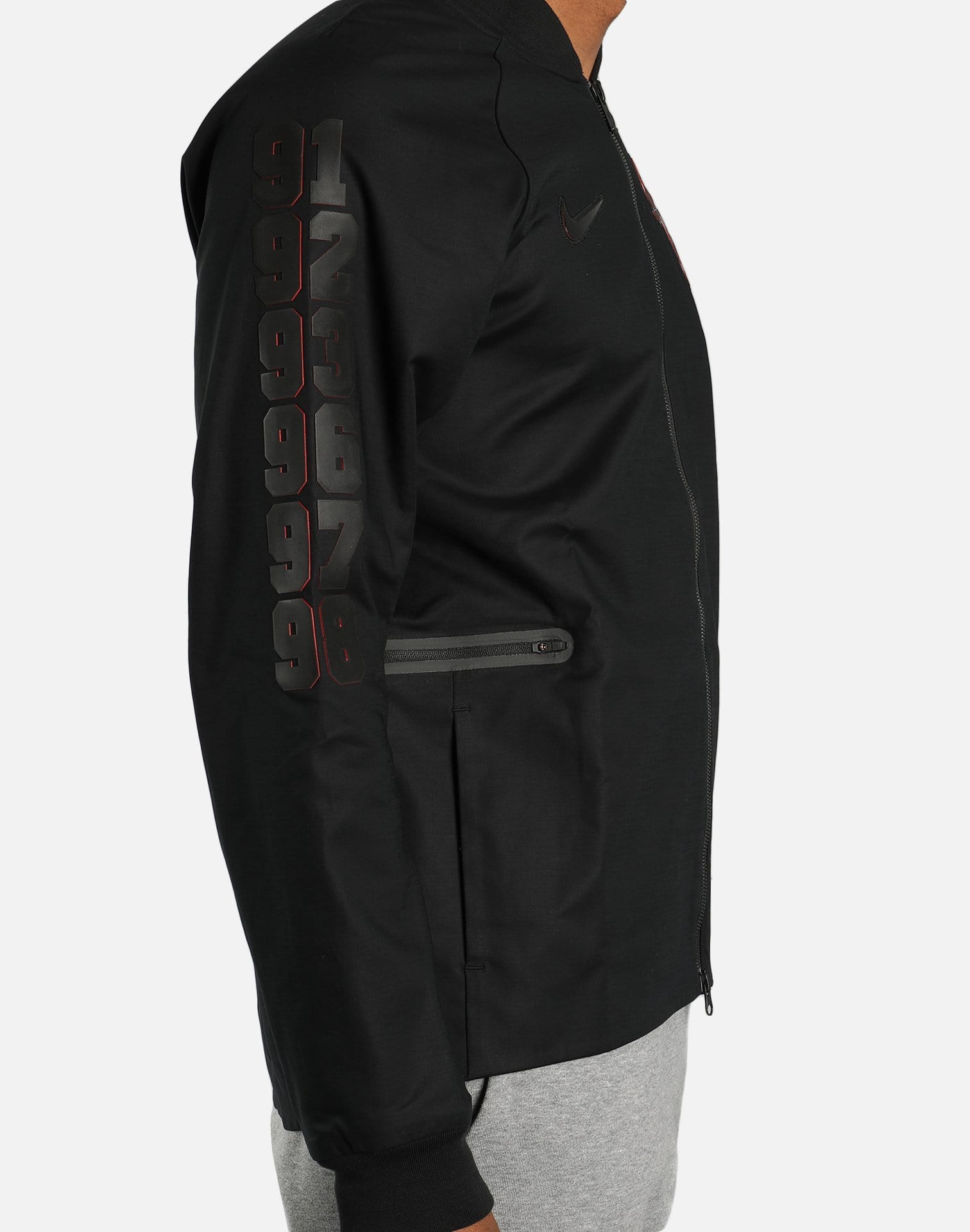 Nike NBA Chicago Bulls Modern Varsity Jacket (Black)