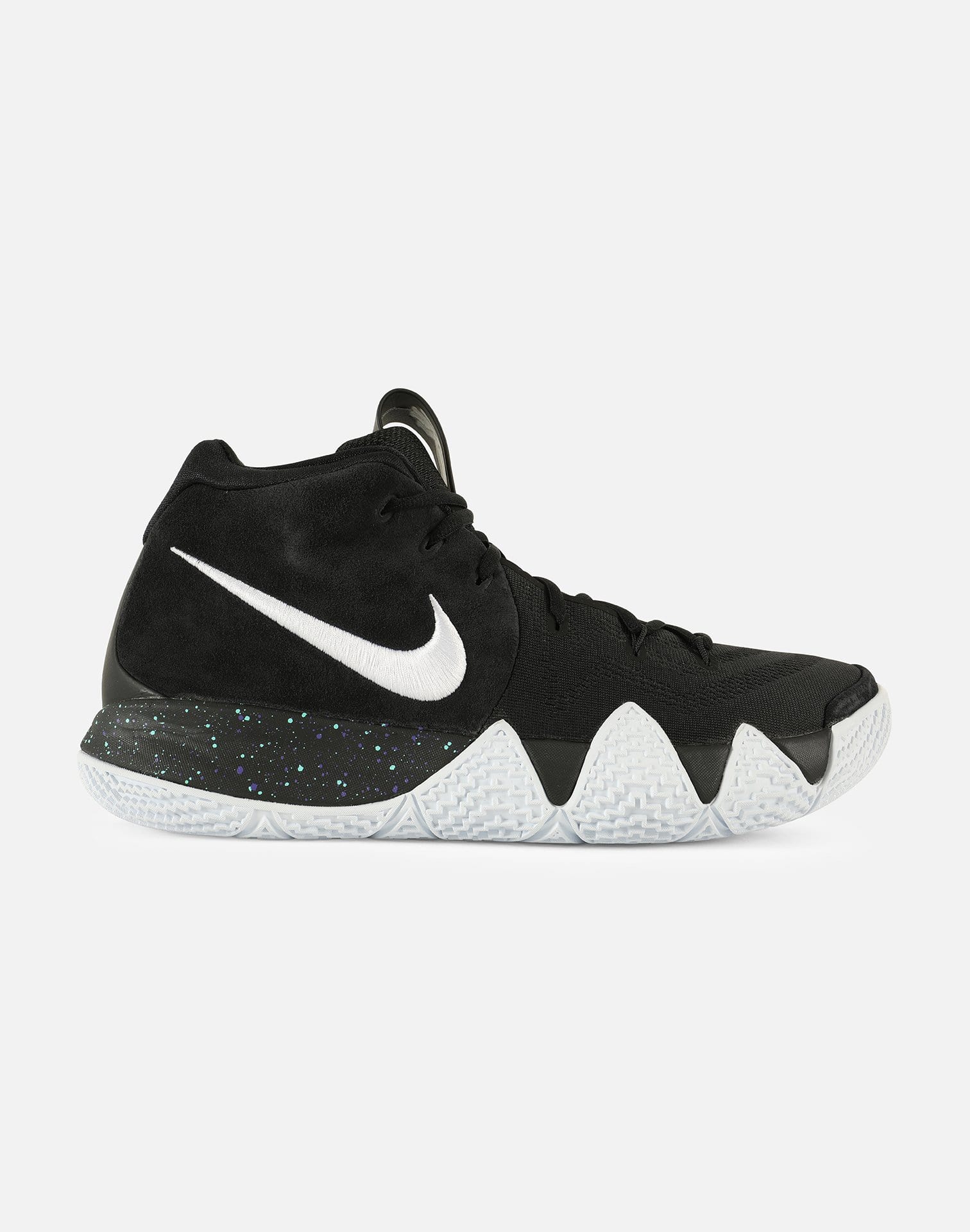 Nike KYRIE – DTLR