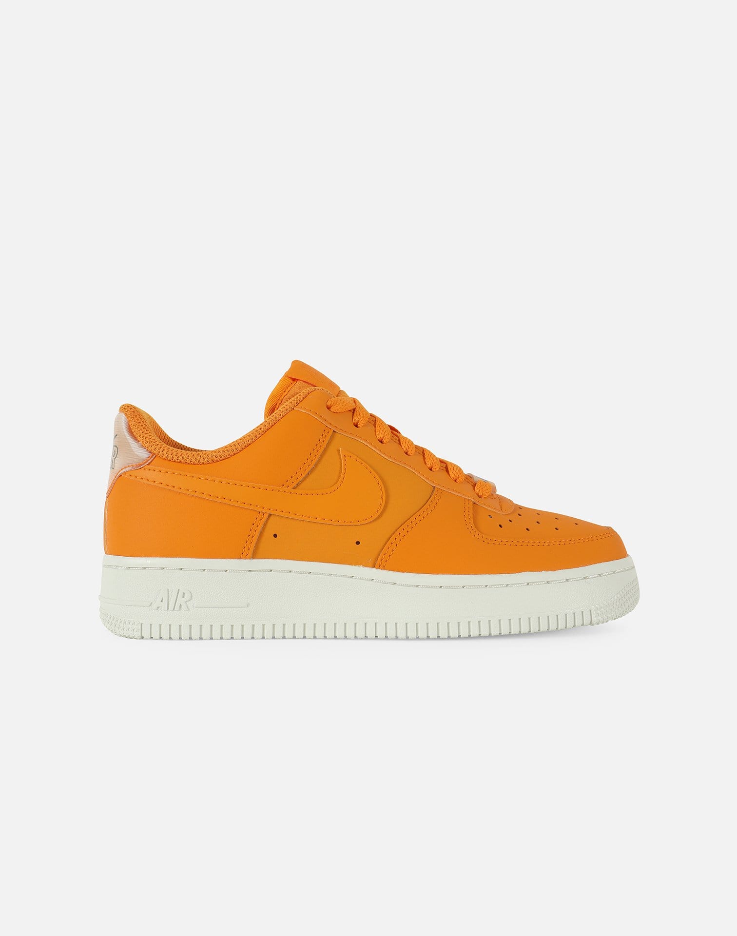 Nike WMNS AIR FORCE 1 '07 ESSENTIAL