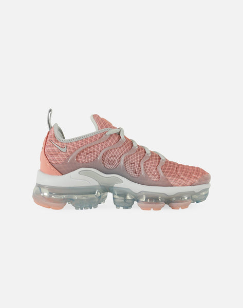 nike women's air vapormax plus running shoes