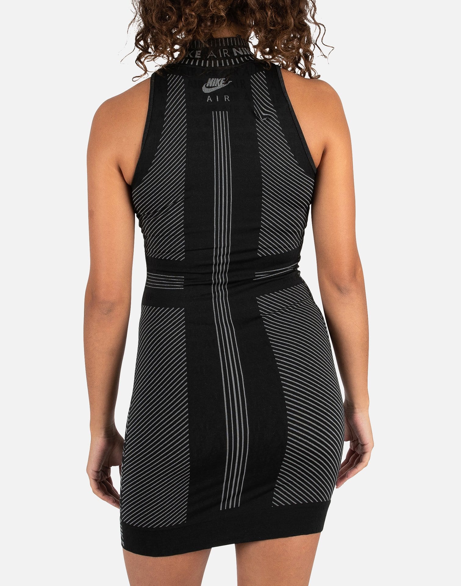 Nike AIR SEAMLESS DRESS DTLR Nike AIR SEAMLESS DRESS DTLR