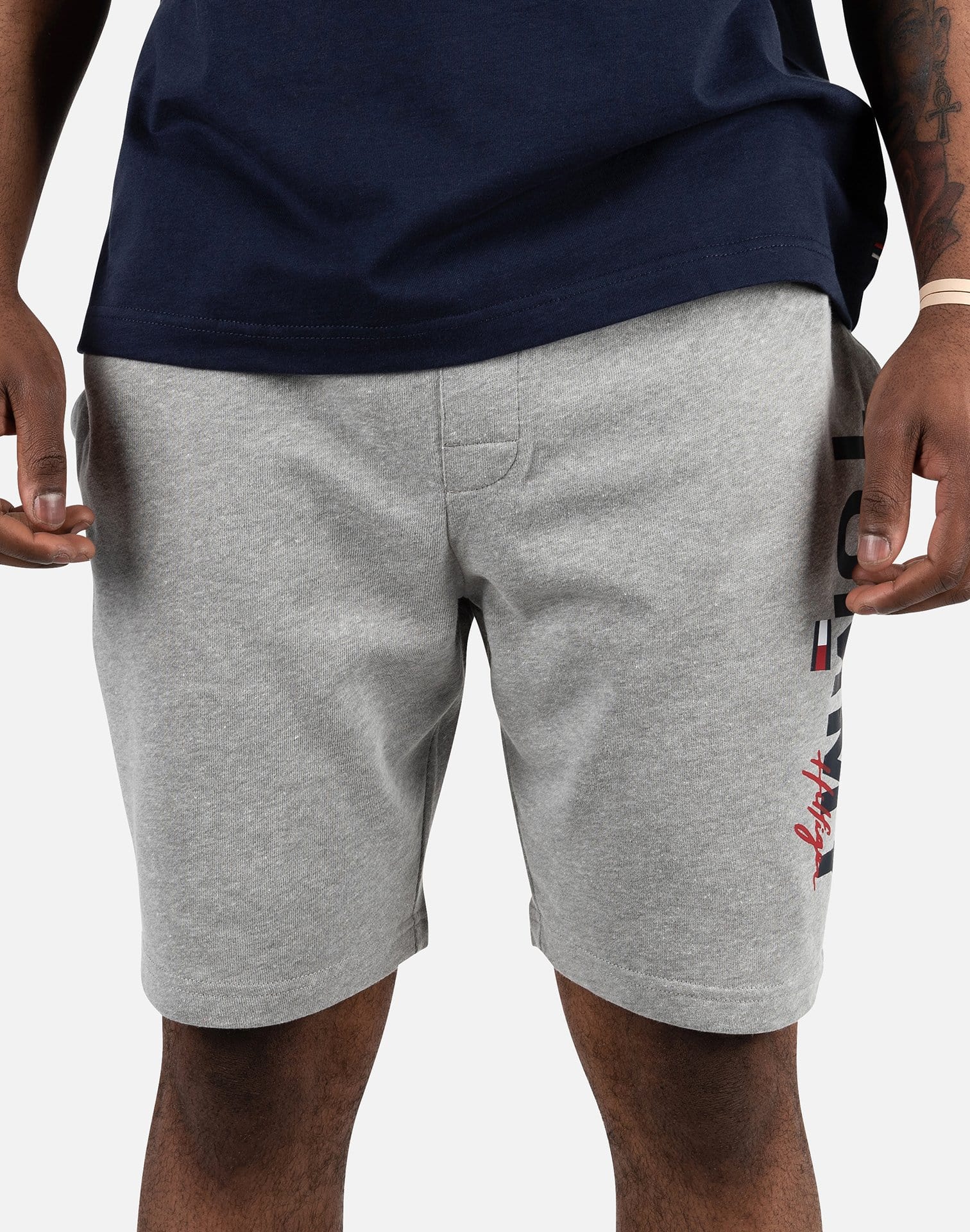 Tommy Hilfiger Bold Logo Shorts – DTLR